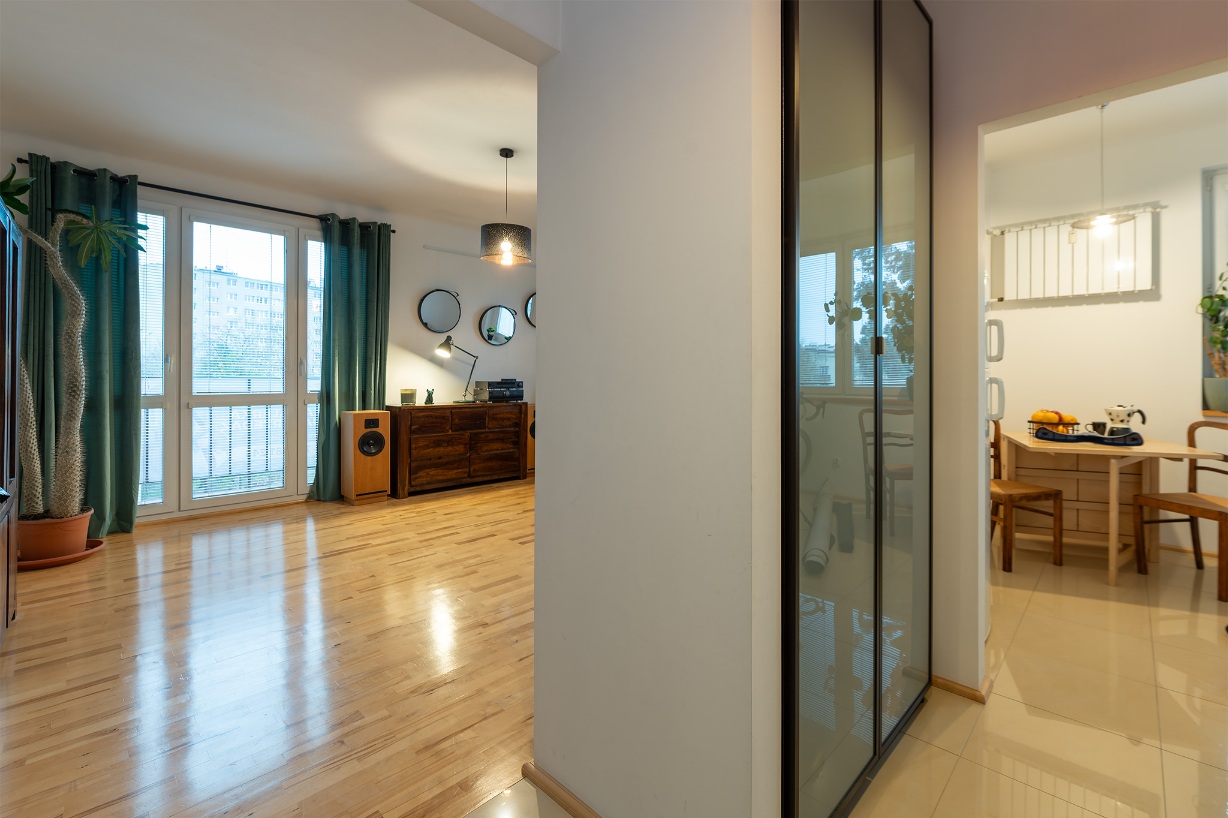 Mieszkanie z balkonem na sprzedaż